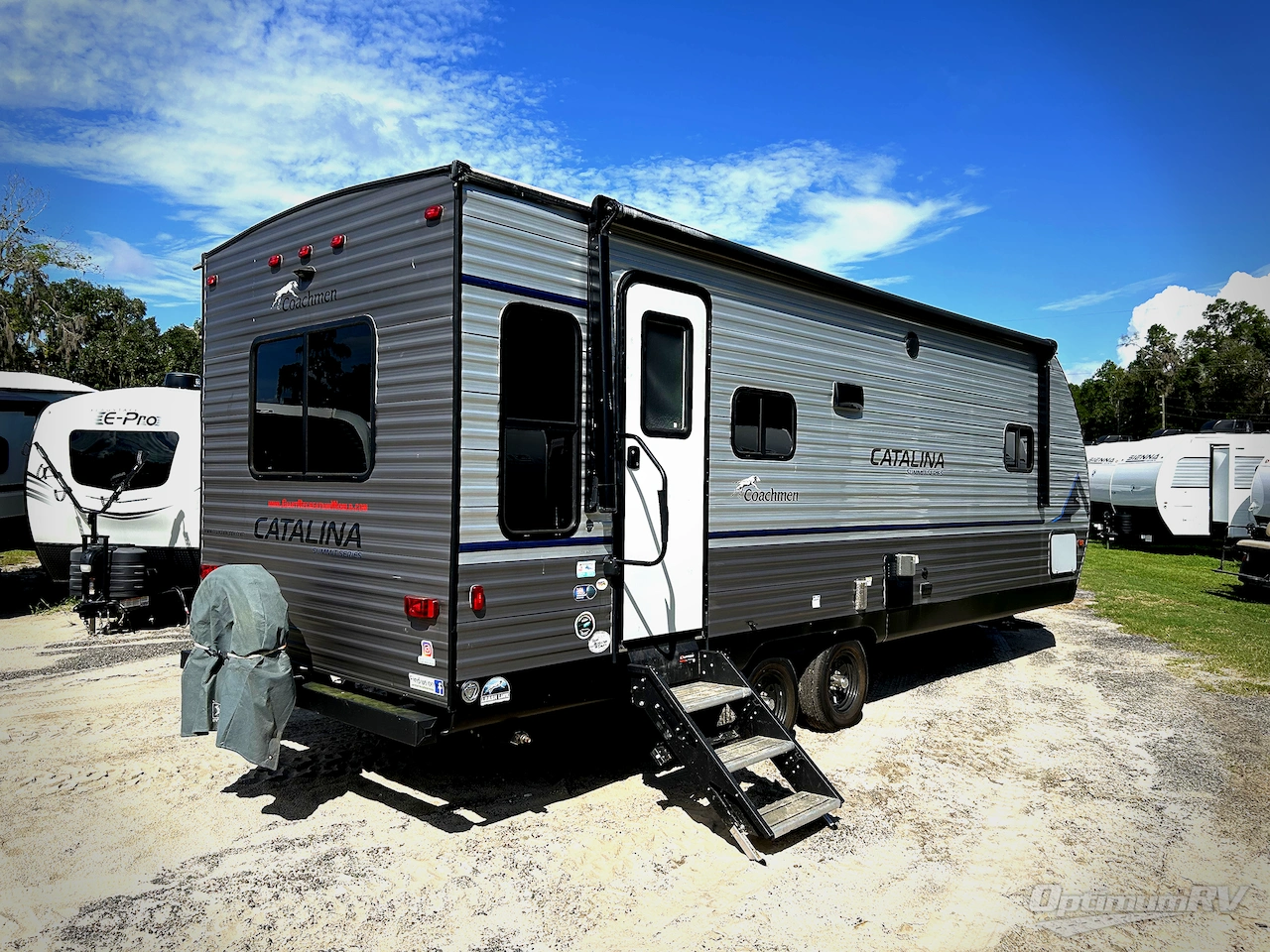 2023 Coachmen Catalina Summit Series 8 231MKS Photo 2