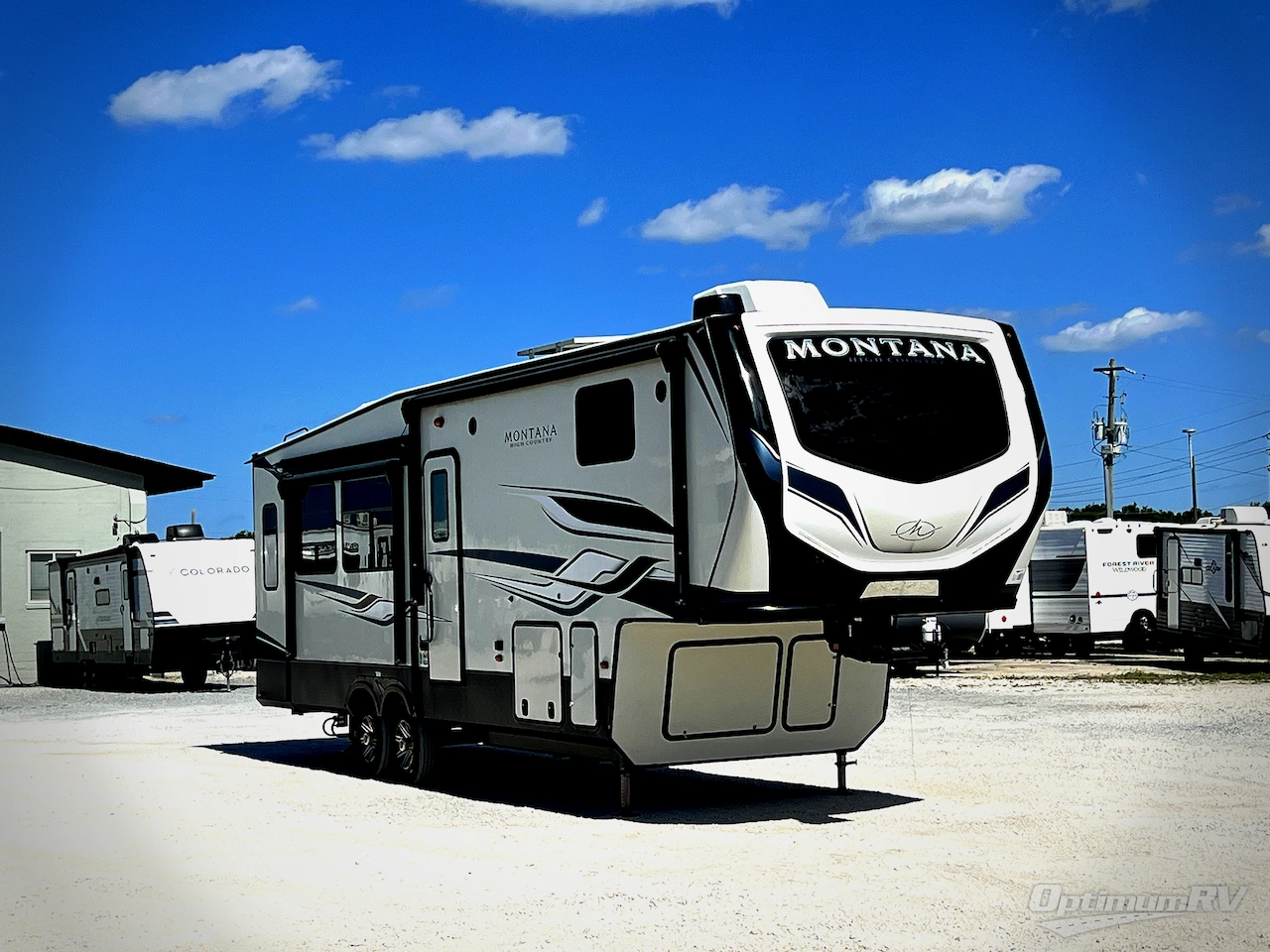 2022 Keystone Montana High Country 295RL Photo 1