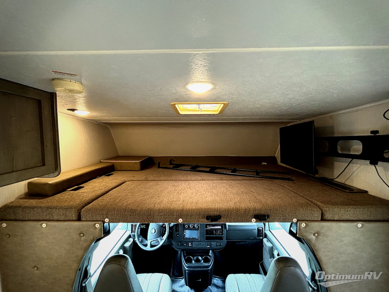 2021 Coachmen Freelander 22XG Chevy 4500 Photo 12