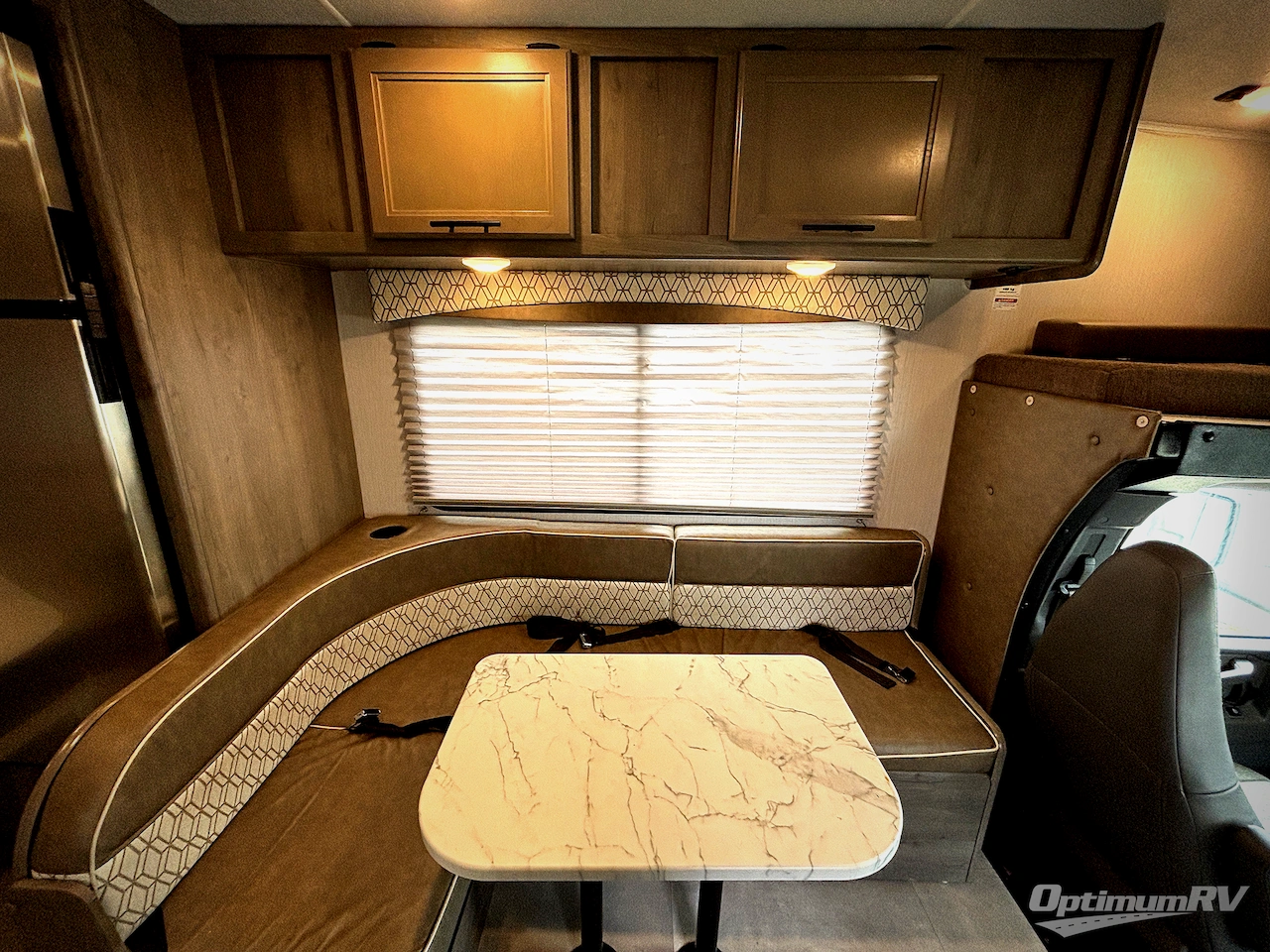 2021 Coachmen Freelander 22XG Chevy 4500 Photo 14