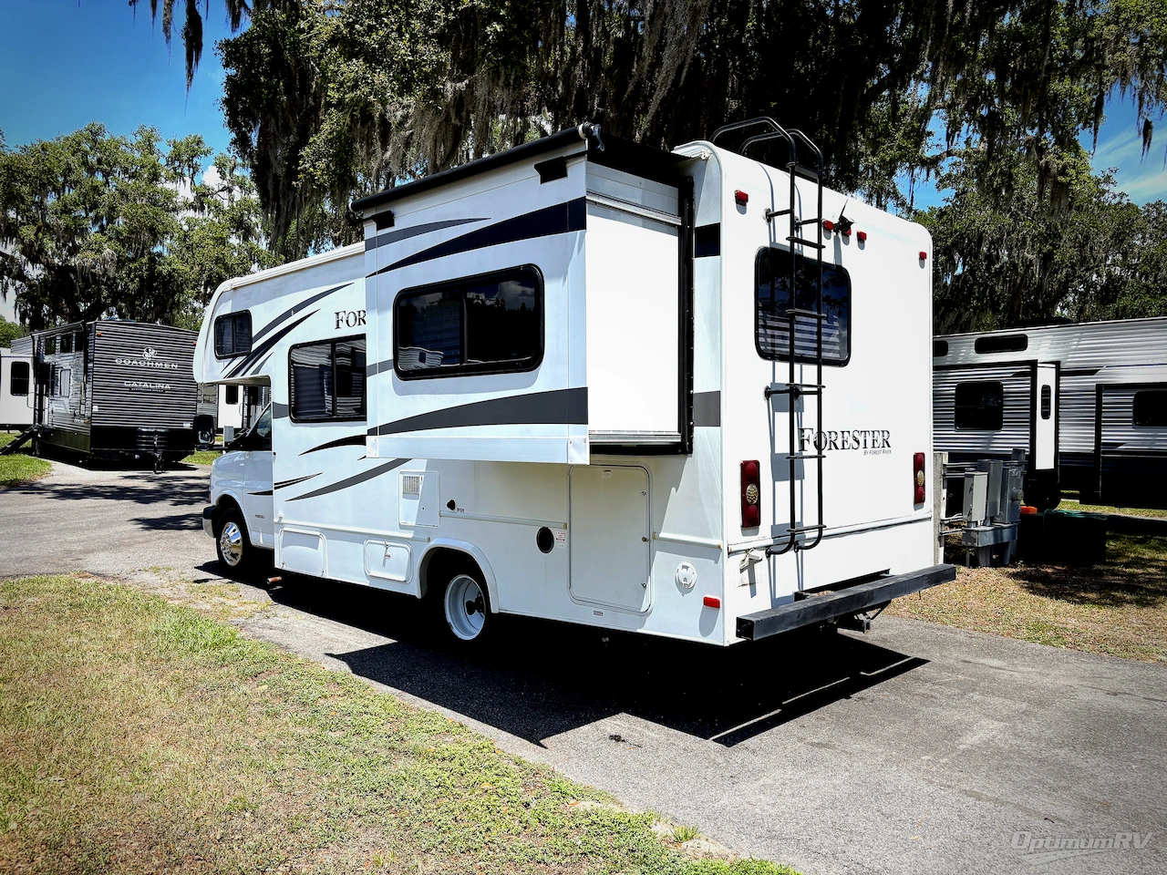 2016 Forest River Forester LE 2251SLE Chevy Photo 3