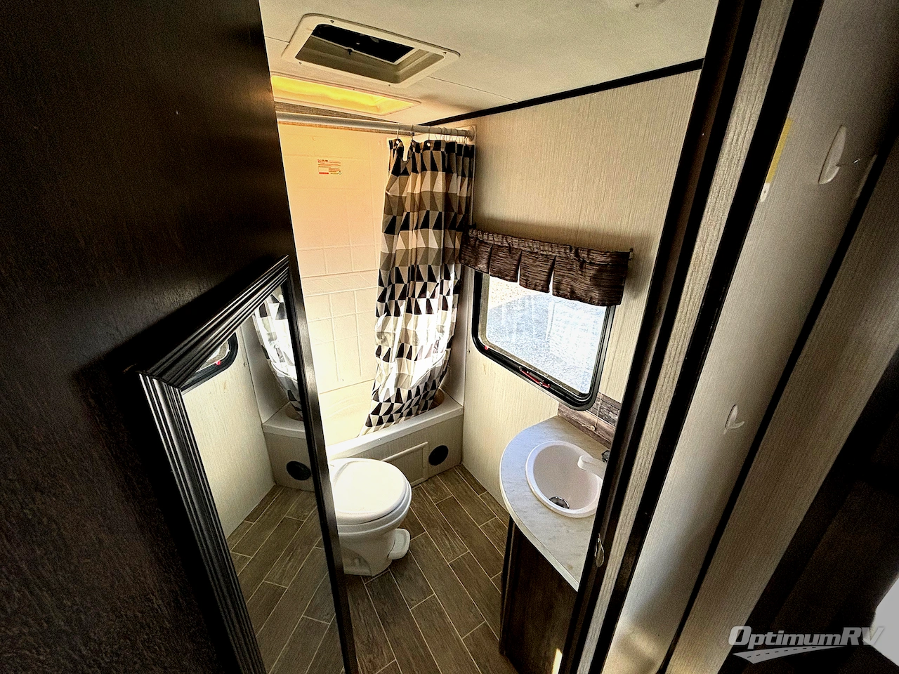 2020 Heartland Mallard 26 Photo 12