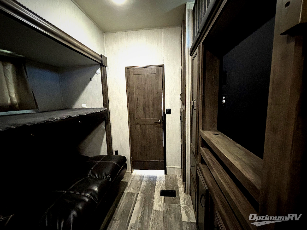 2021 Forest River Sandpiper 383RBLOK Photo 12