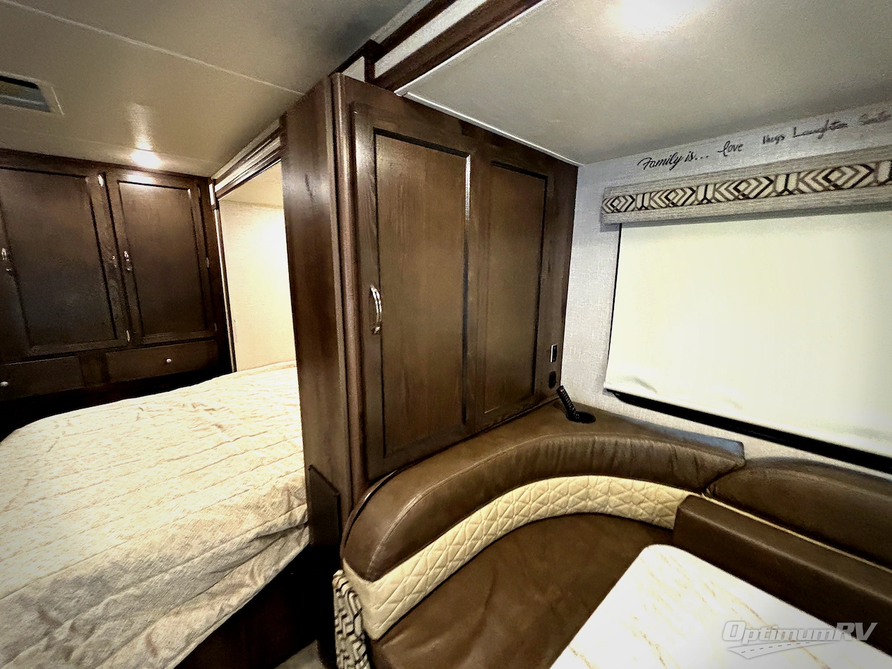 2019 Coachmen Prism 2200FS Photo 12