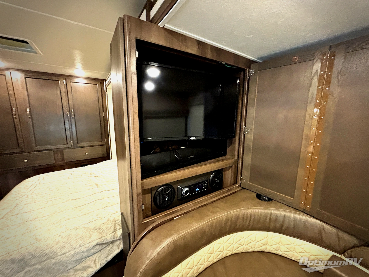 2019 Coachmen Prism 2200FS Photo 13