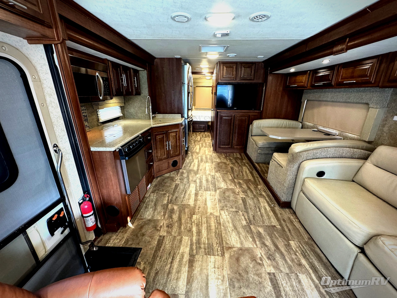 2017 Forest River Georgetown 328TS Photo 4