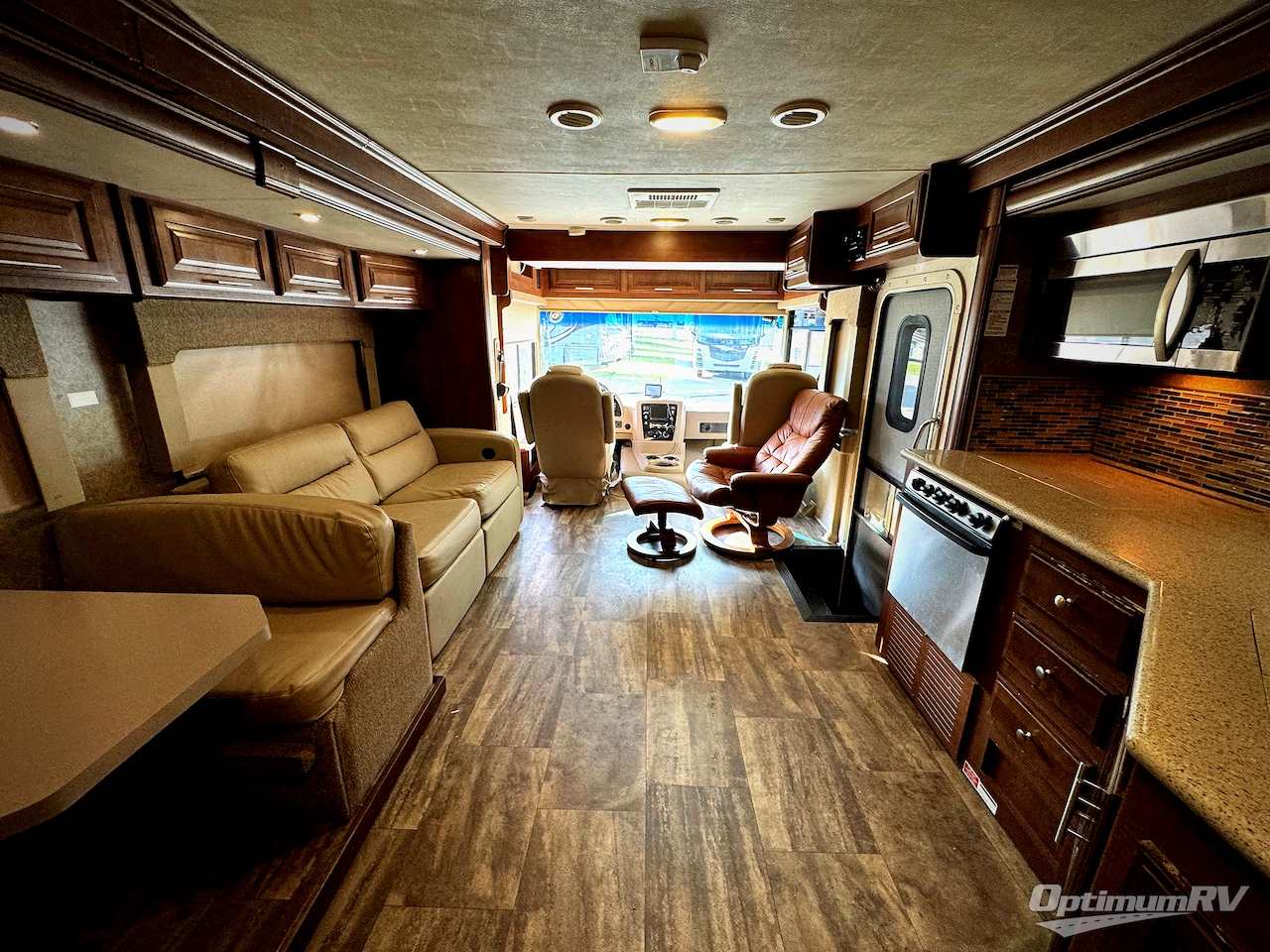 2017 Forest River Georgetown 328TS Photo 5