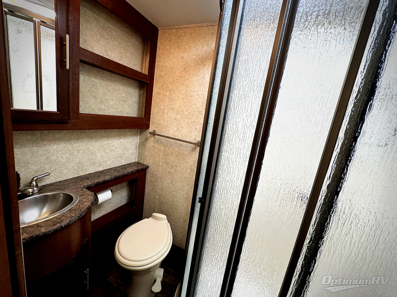 2017 Forest River Georgetown 328TS Photo 16