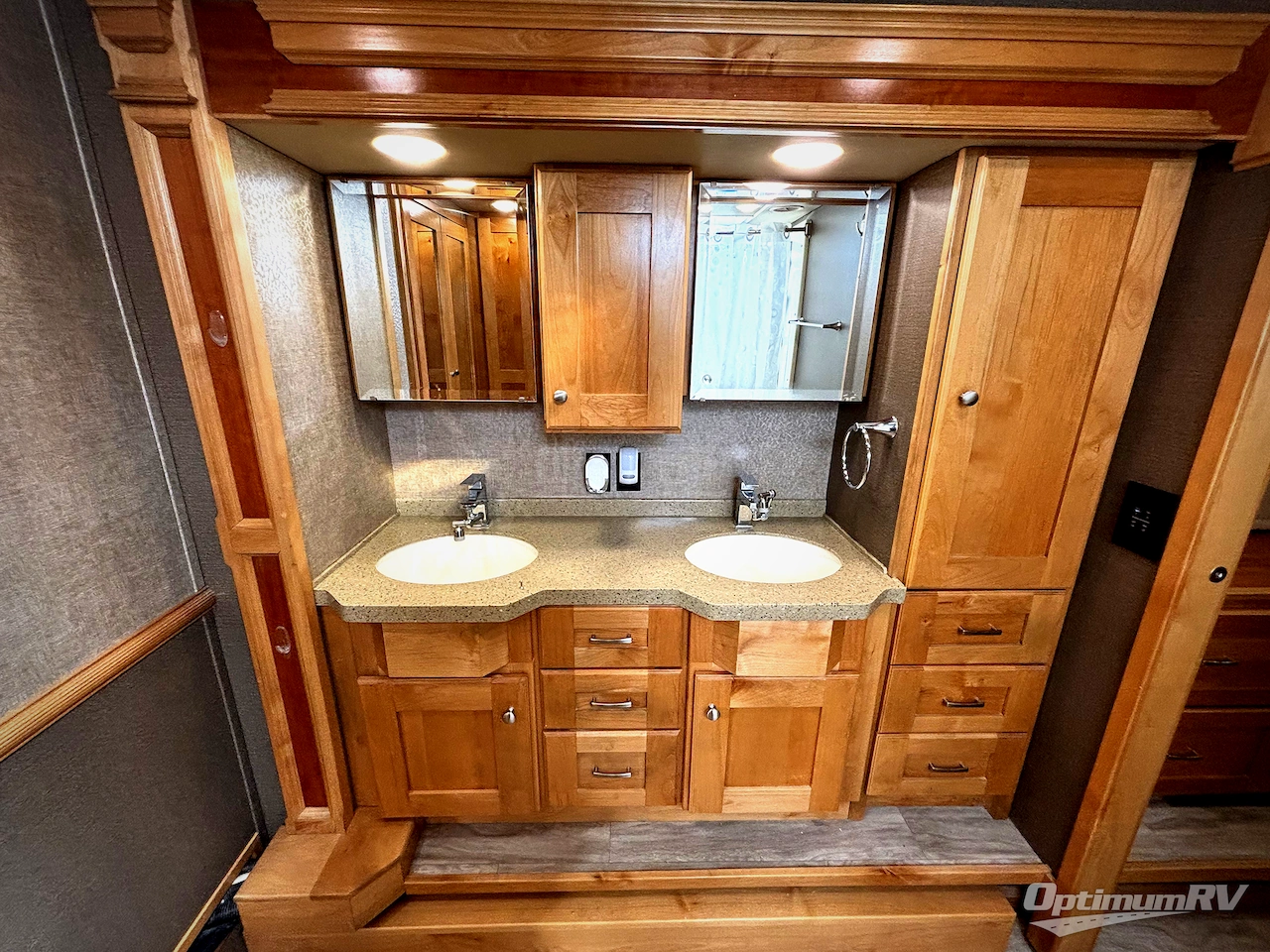 2019 VanLeigh Vilano 370GB Photo 7