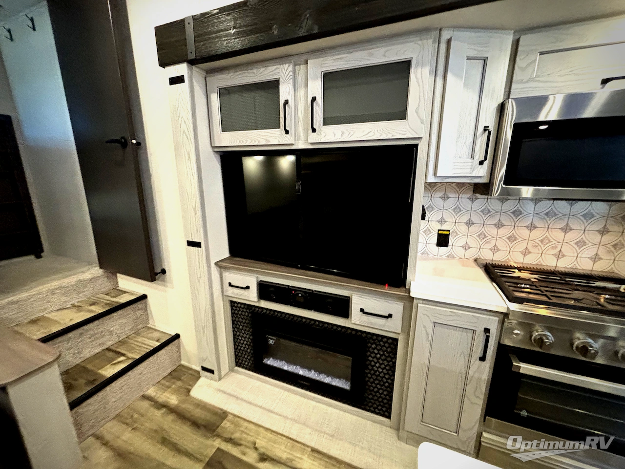 2023 Keystone Montana High Country 351BH Photo 18