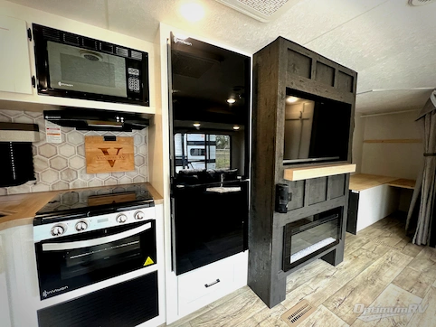 2025 Venture Sienna SA271VBH RV Photo 3