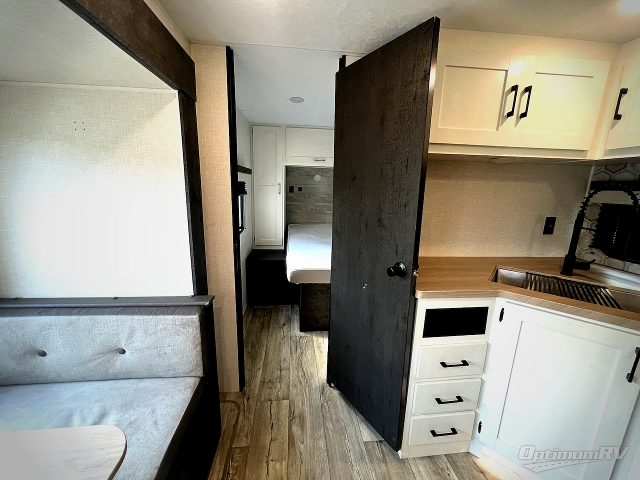 2025 Venture Sienna SA271VBH Photo 14