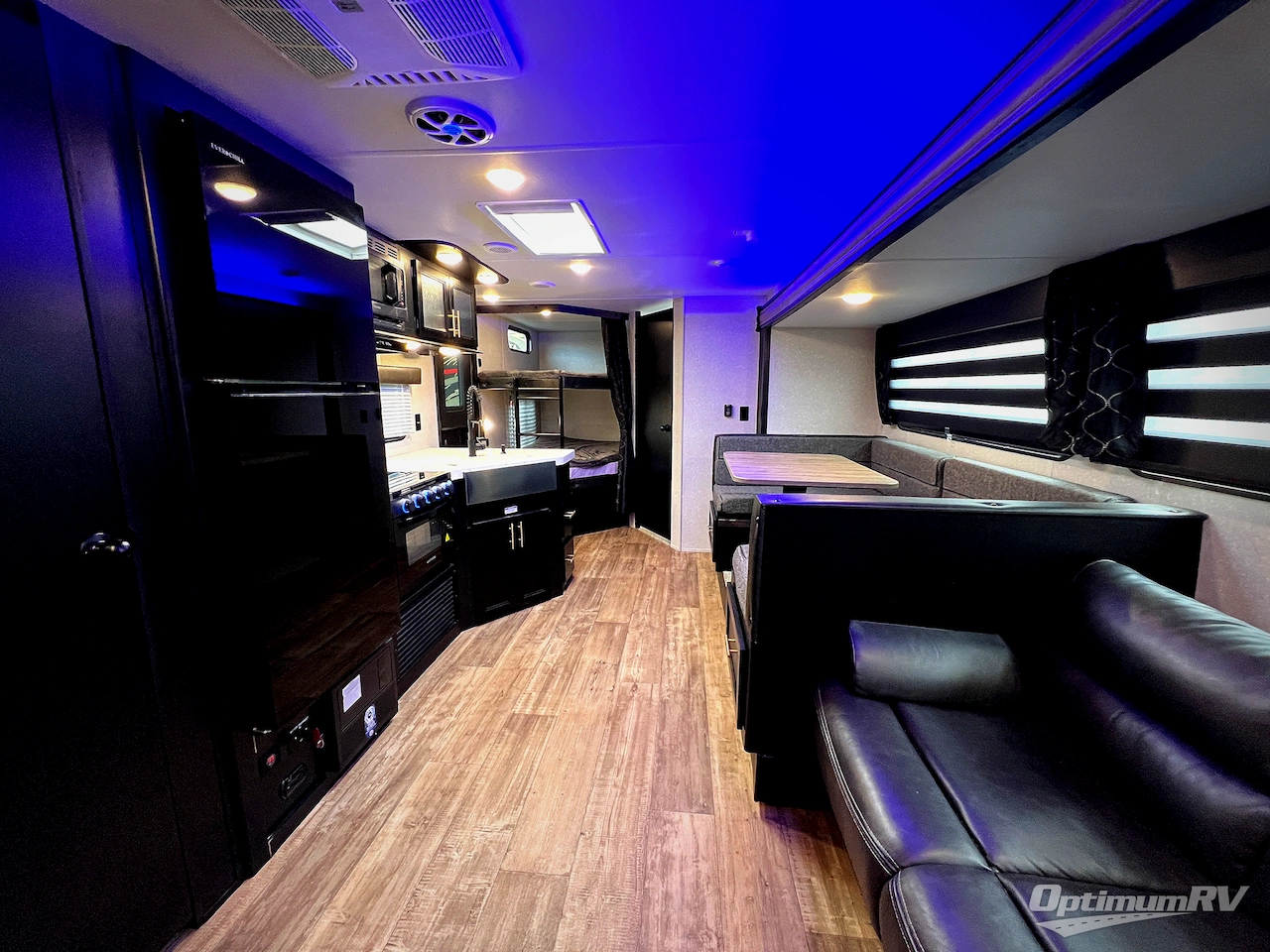 2022 Forest River Cherokee Grey Wolf 27DBH Photo 4