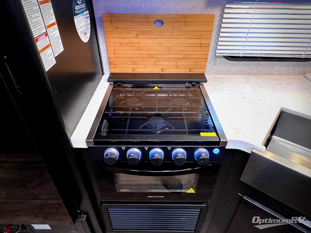 2022 Forest River Cherokee Grey Wolf 27DBH Photo 27