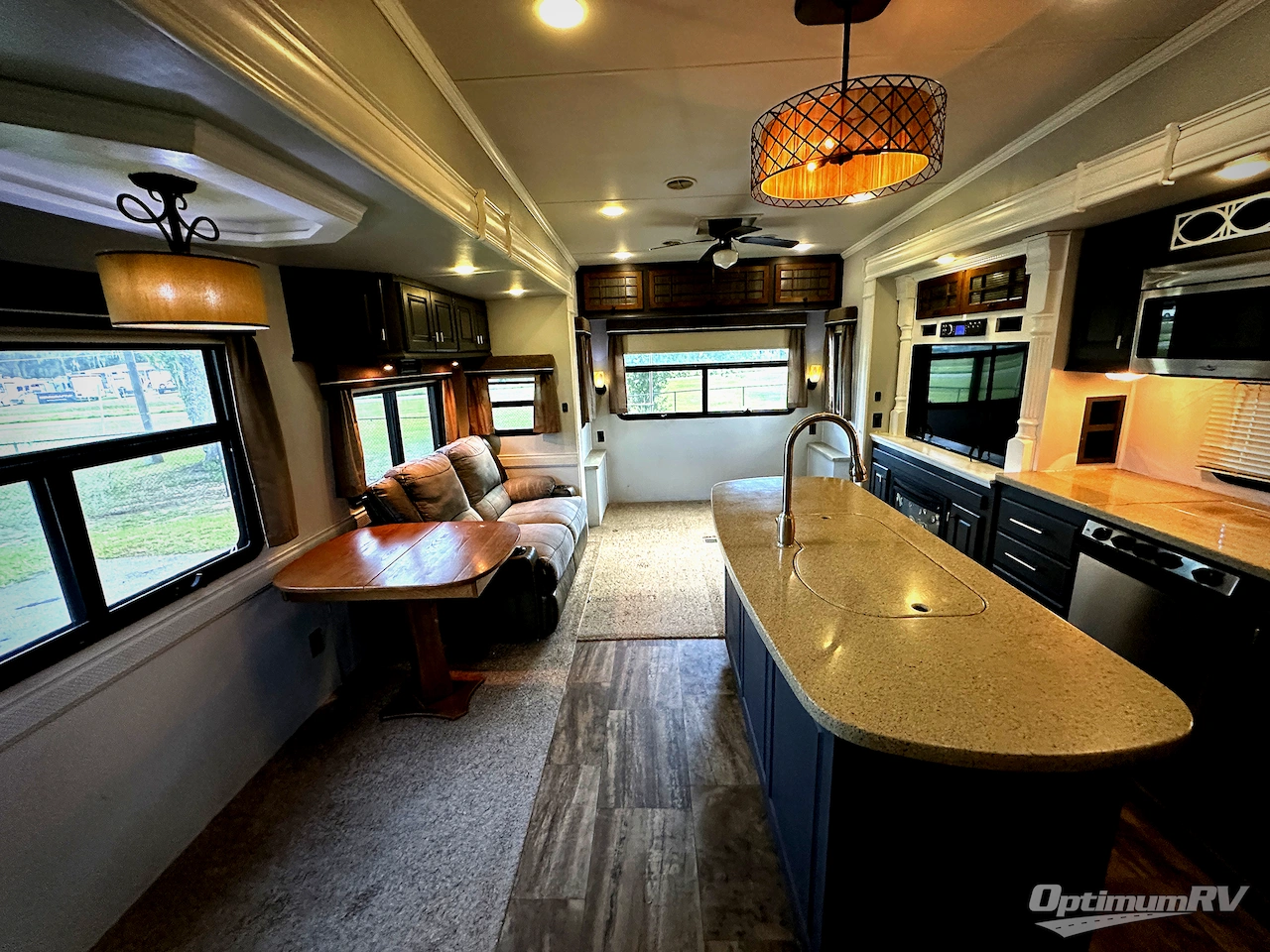 2015 Heartland Bighorn 3570RS Photo 4
