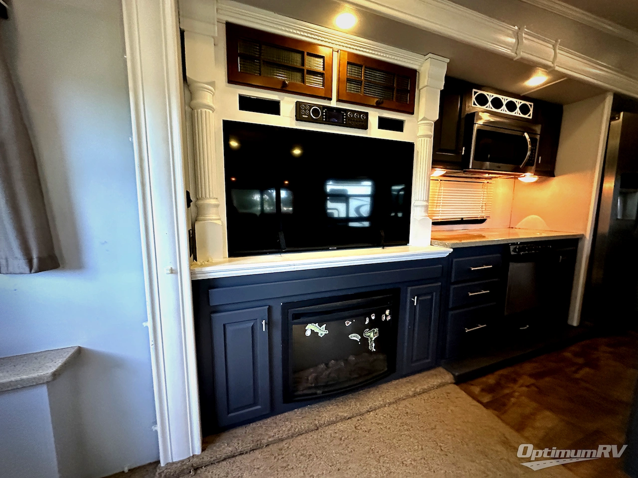 2015 Heartland Bighorn 3570RS Photo 7