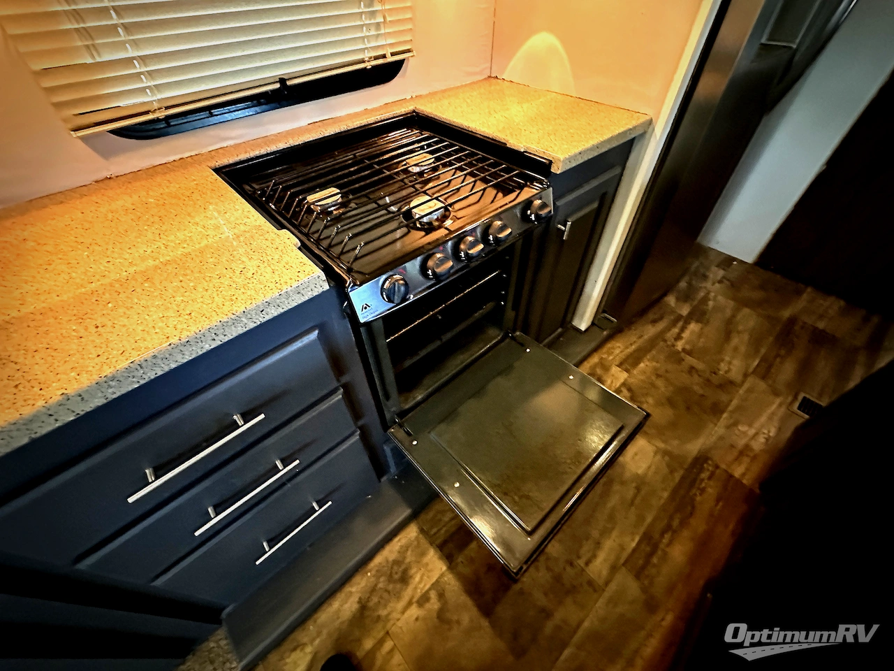 2015 Heartland Bighorn 3570RS Photo 9