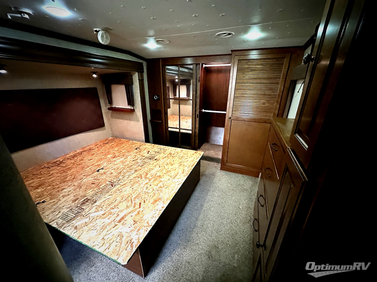 2015 Heartland Bighorn 3570RS Photo 16