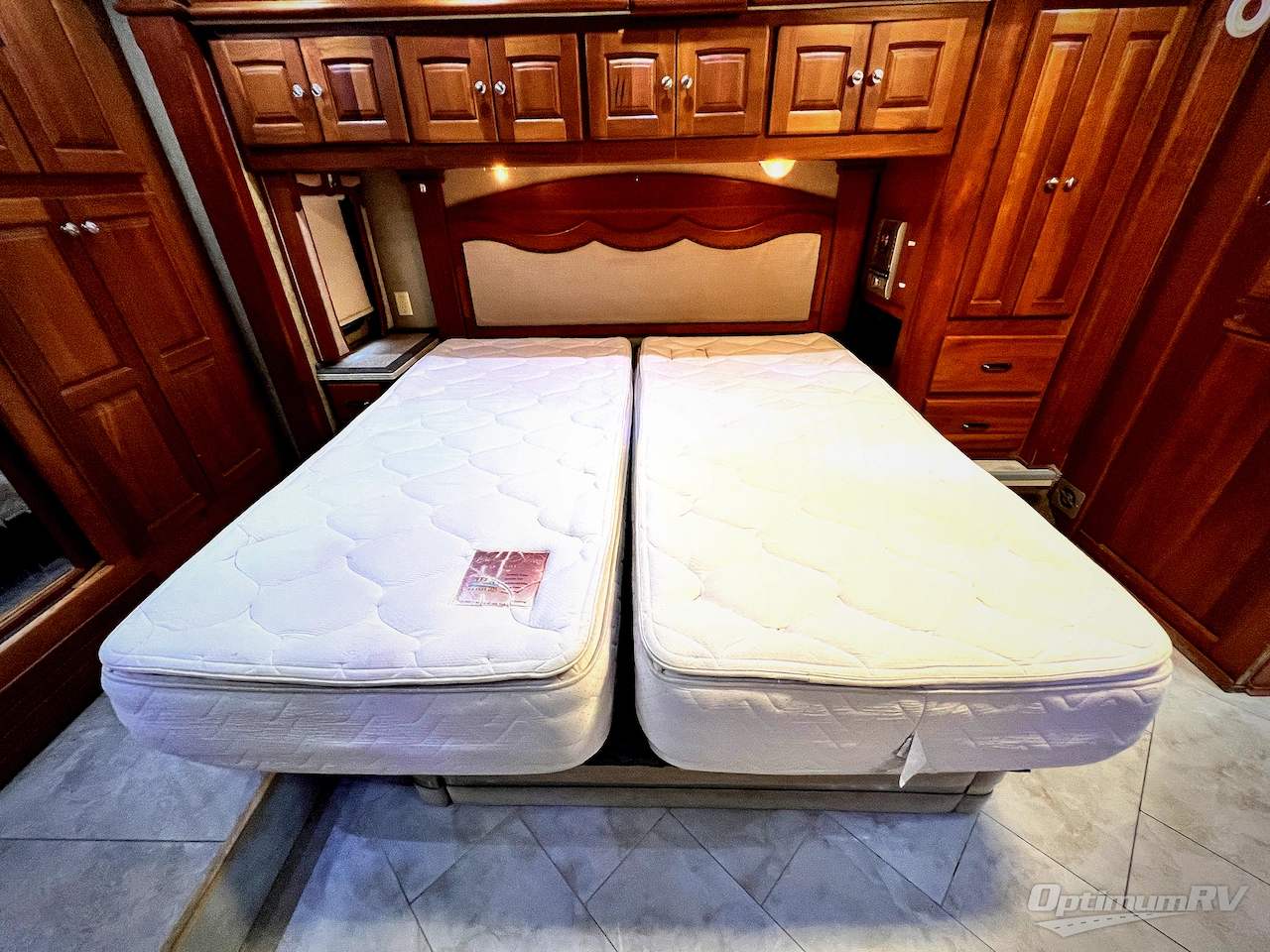 2005 Tiffin Zephyr 45QDZ Photo 18