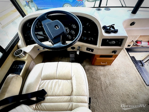 2002 Airstream Land Yacht XL XL RV Photo 3