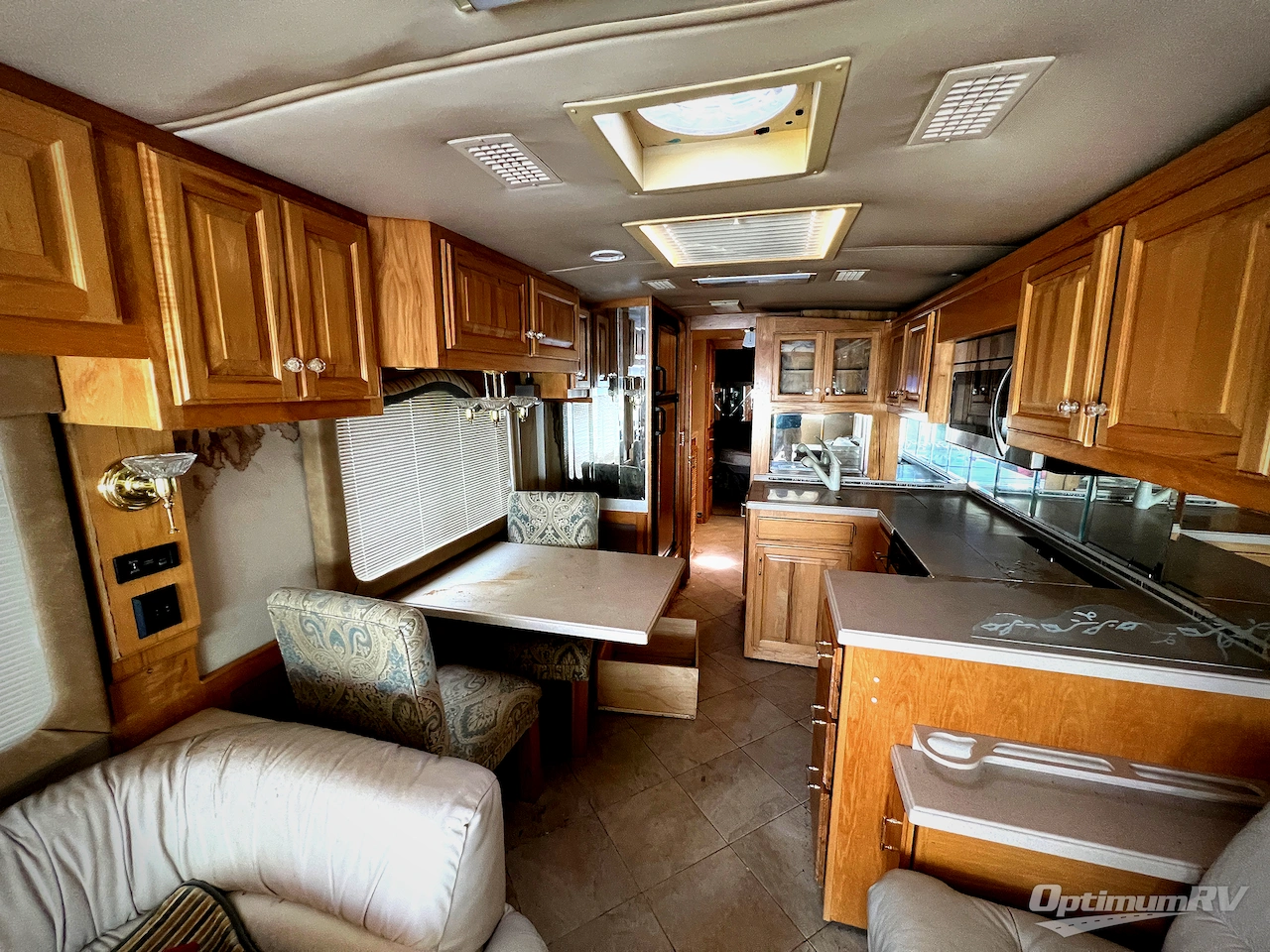 2002 Airstream Land Yacht XL XL Photo 4