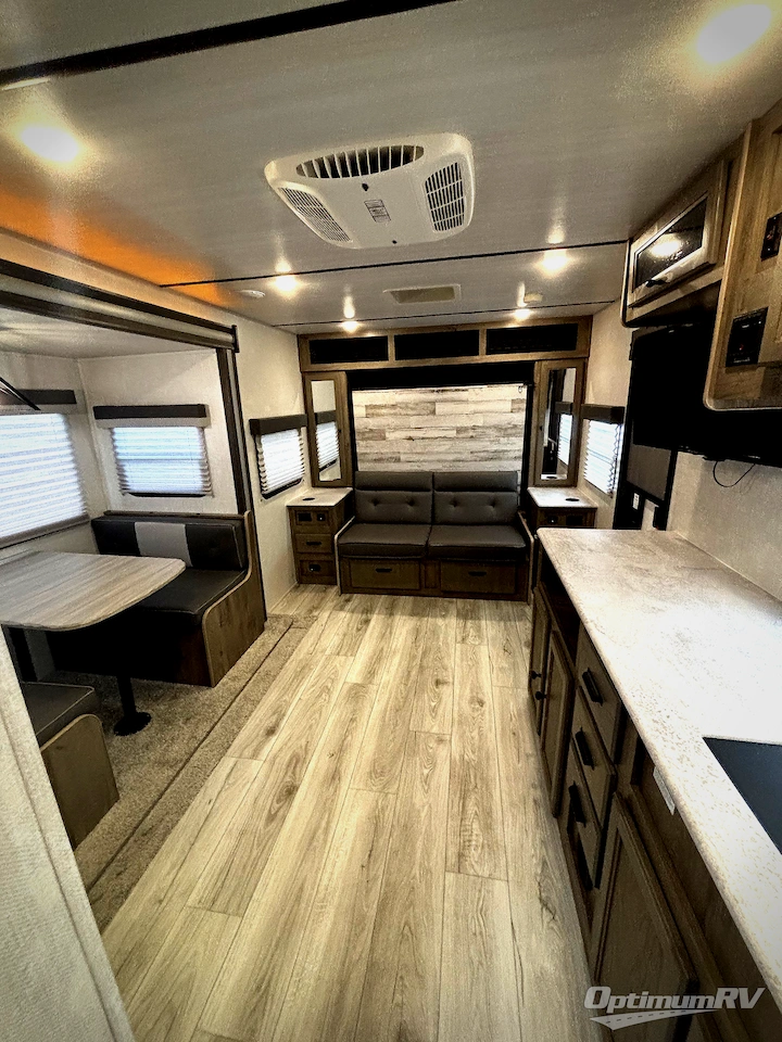 2022 Forest River Surveyor Legend 203RKLE Photo 7