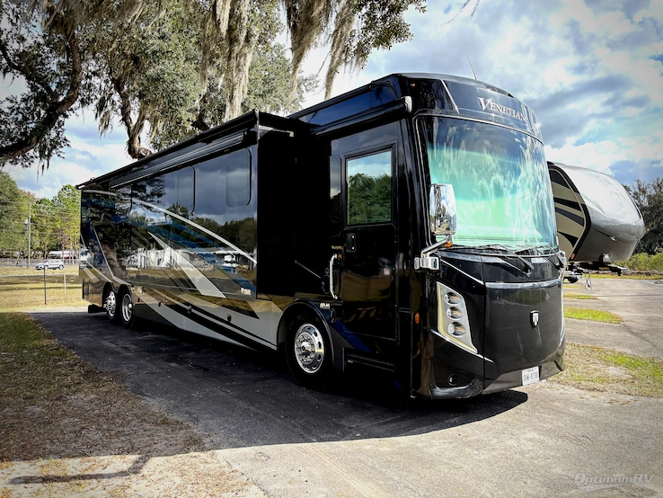 2023 Thor Venetian B42 RV Photo 1