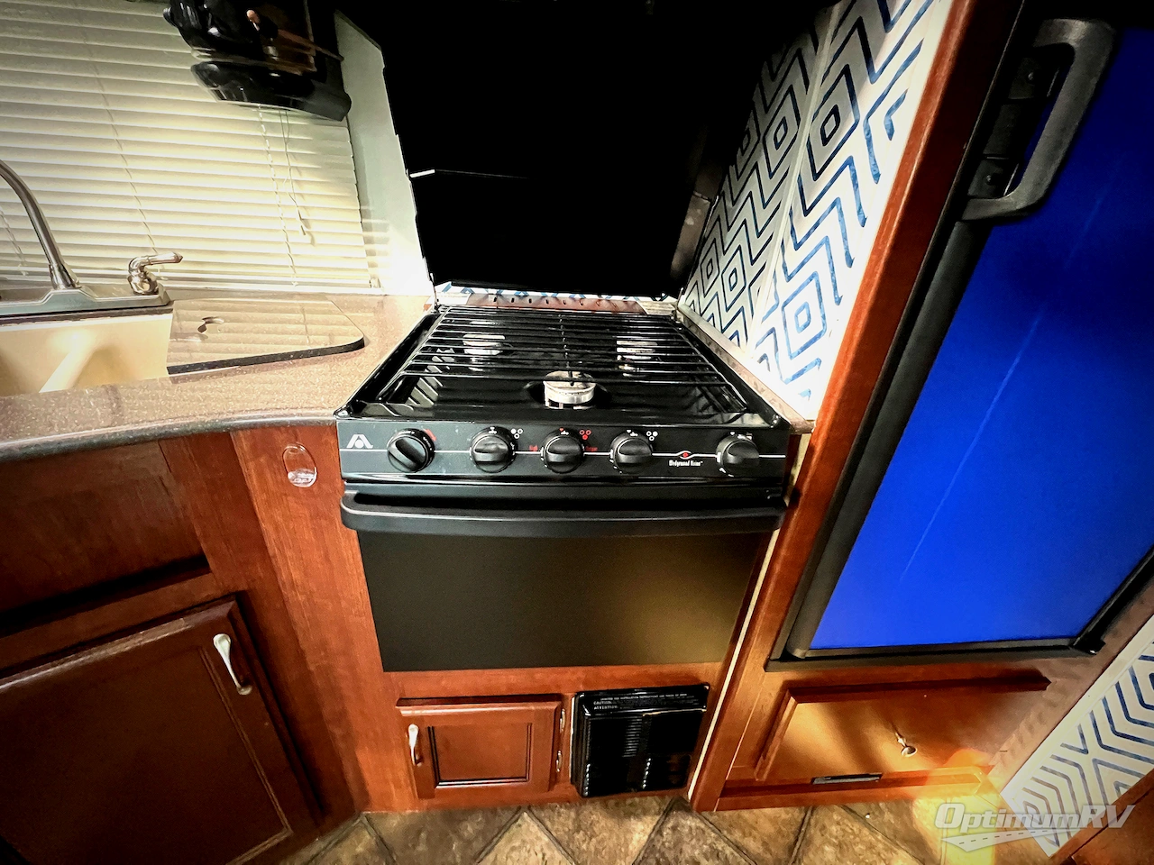 2015 EverGreen RV i-Go G314BDS Photo 9