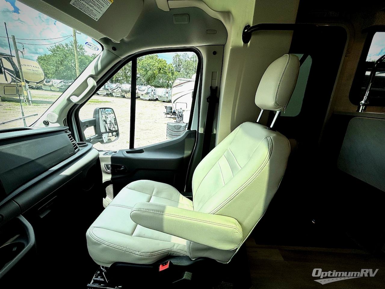 2026 Thor Compass AWD 24KB Photo 8