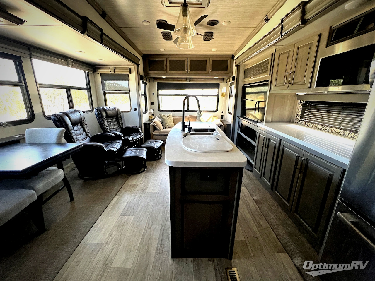 2021 Keystone Montana 3231CK Photo 4