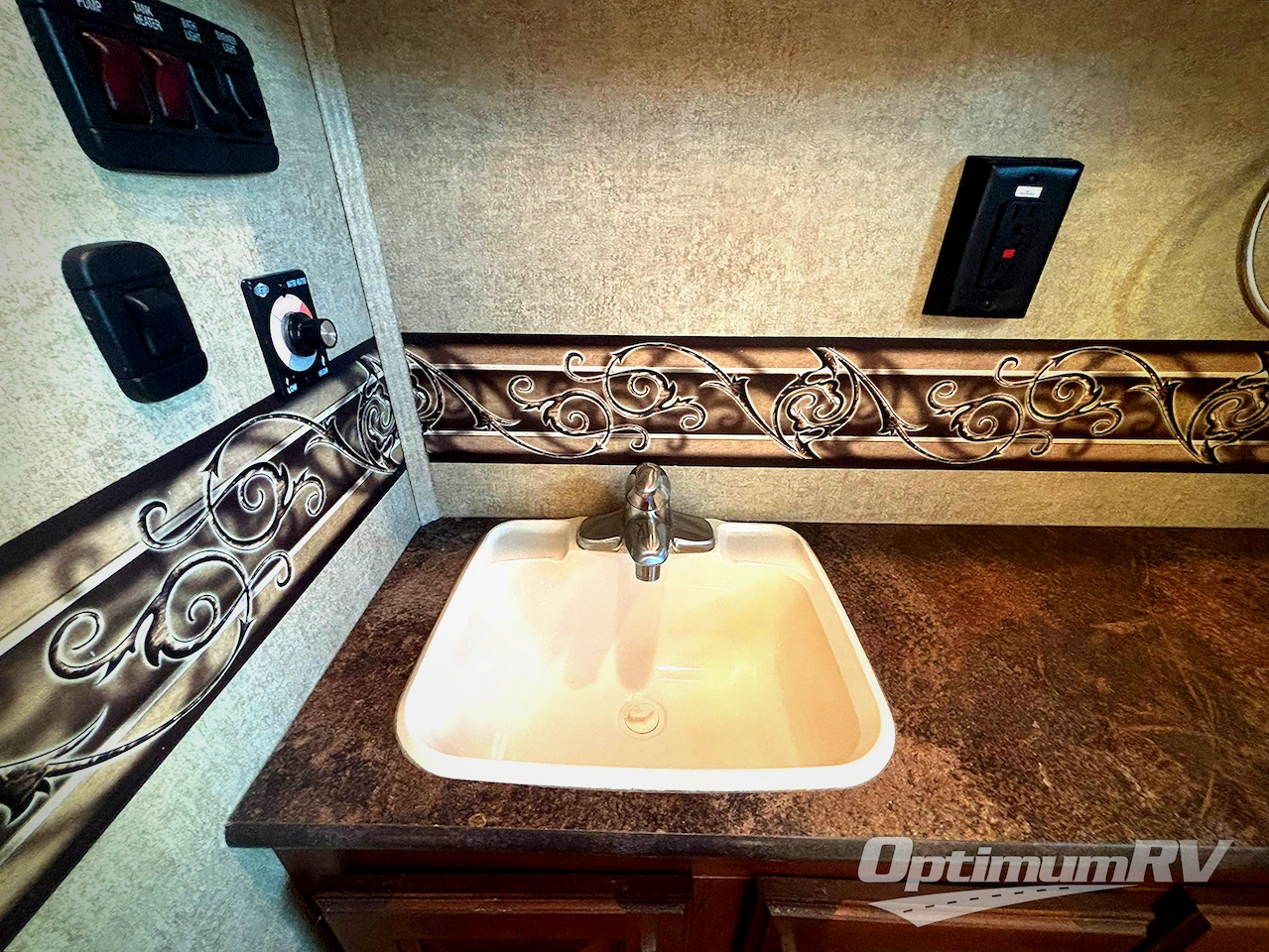 2015 Jayco Precept 35UN Photo 15