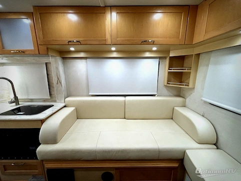 2016 Pleasure-Way Plateau XL Std. Model RV Photo 4