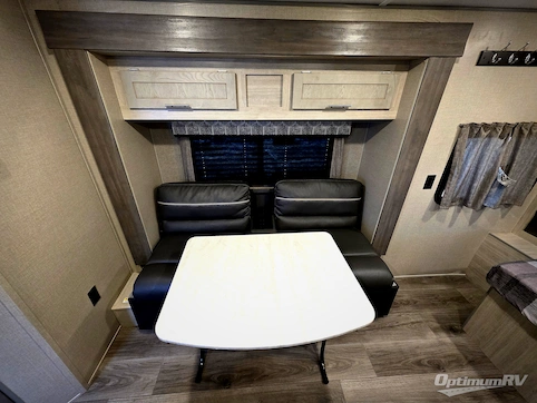 2022 Coachmen Catalina Summit Series 7 184FQS RV Photo 2