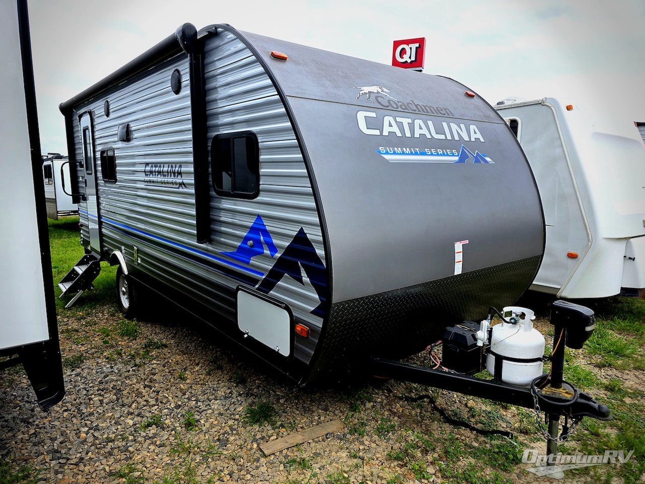 2022 Coachmen Catalina Summit Series 7 184FQS Photo 1