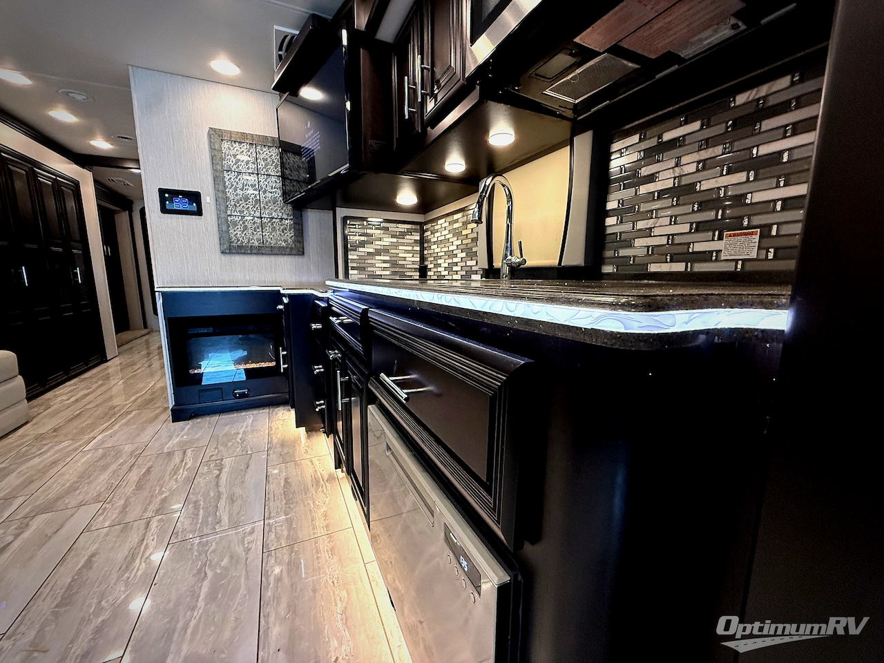 2021 Forest River Berkshire XL 40E Photo 16