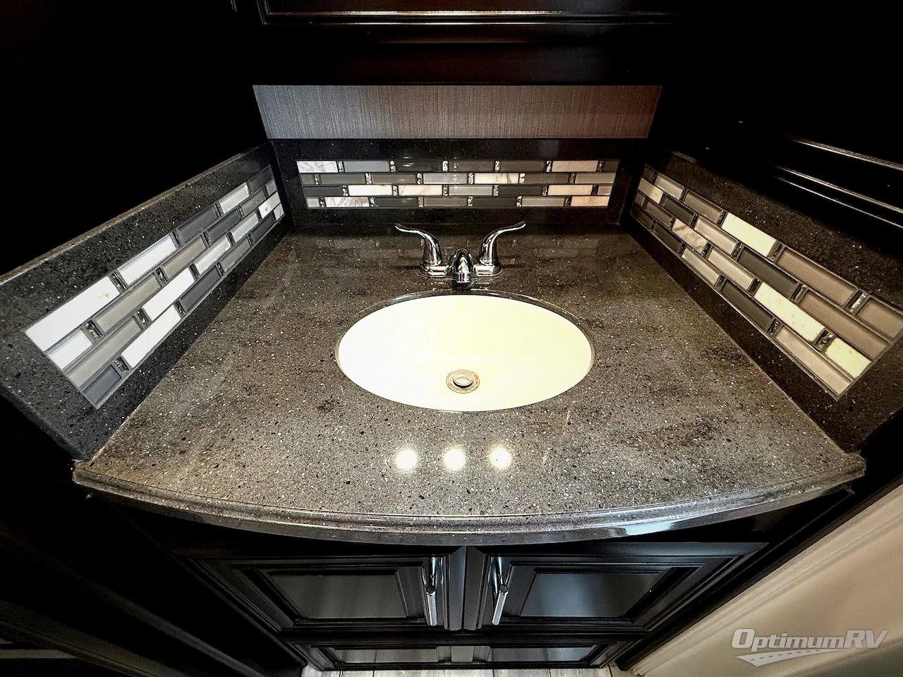 2021 Forest River Berkshire XL 40E Photo 35