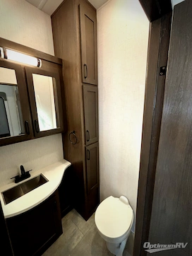 2024 Palomino Columbus 383FB RV Photo 3