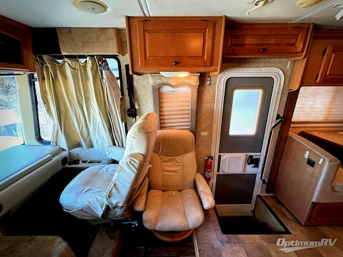 2009 Four Winds WINDSPORT 33T RV Photo 3