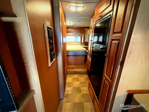 2009 Four Winds WINDSPORT 33T RV Photo 4