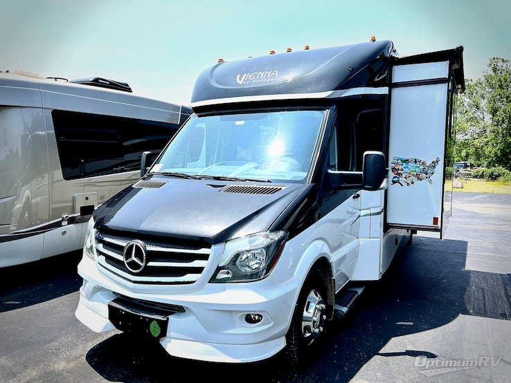 2018 Renegade Vienna 25FWS RV Photo 1