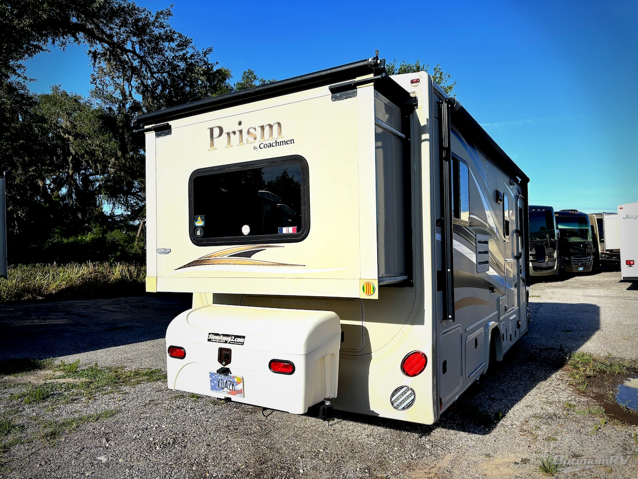 2015 Coachmen Prism 24G Photo 2