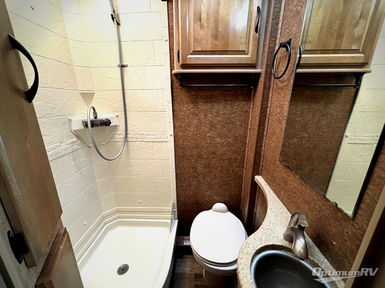 2015 Coachmen Prism 24G Photo 9