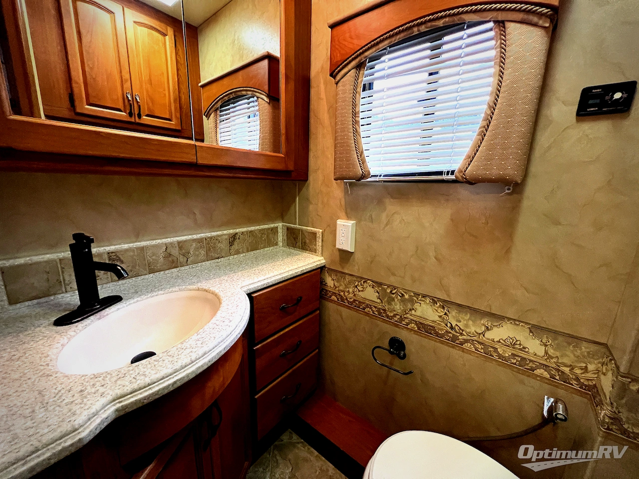 2008 Holiday Rambler Endeavor 40PDQ Photo 28