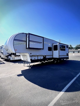 2019 Winnebago Towables Minnie Plus 29RBH RV Photo 2