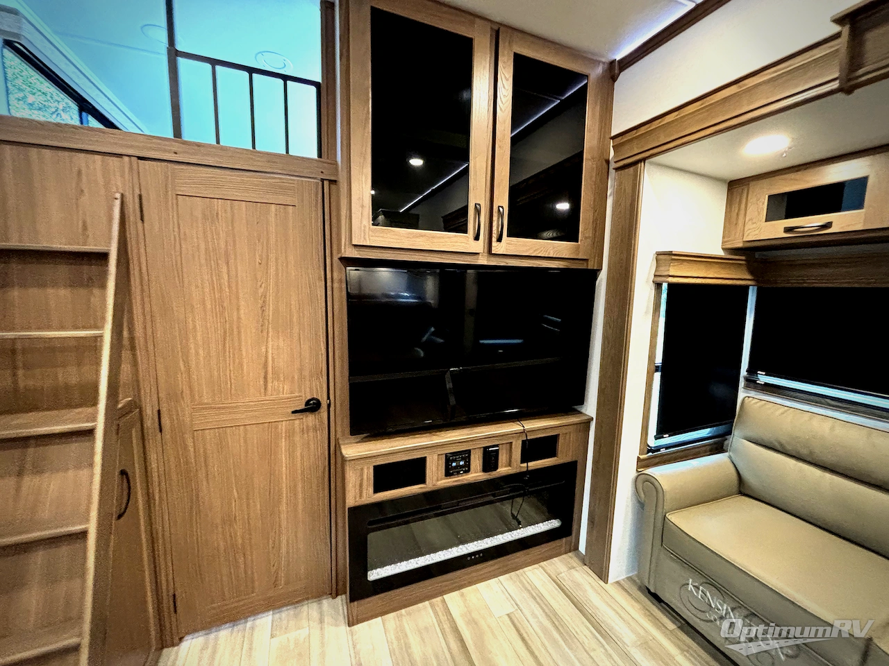 2024 Alliance Paradigm 395DS Photo 20