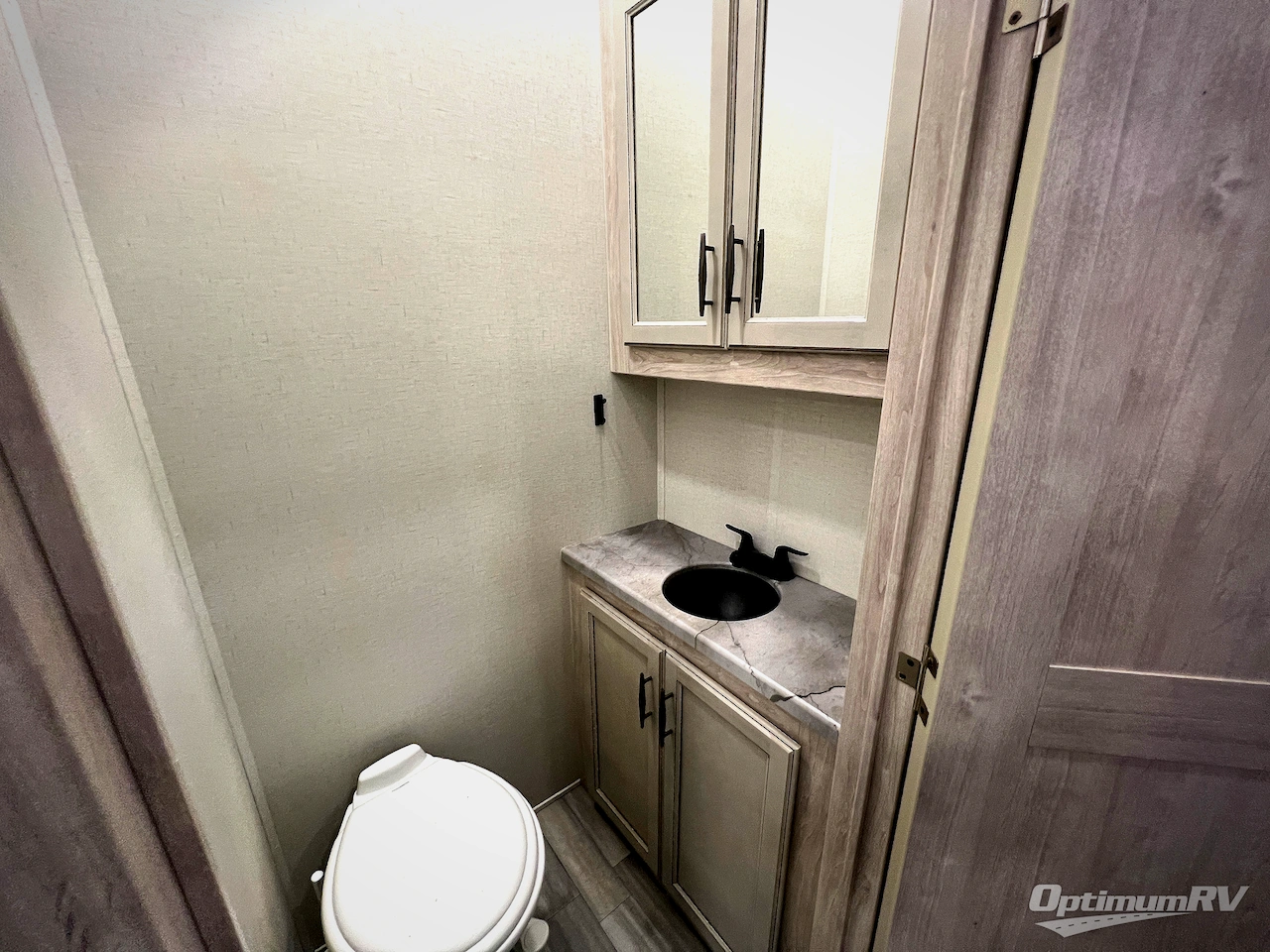 2024 Forest River Sandpiper Luxury 391FLRB Photo 37