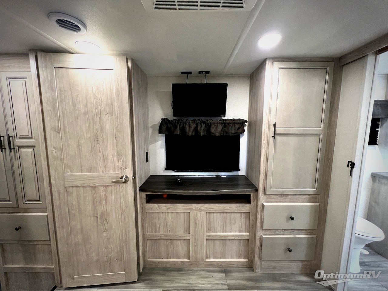 2024 Forest River Sandpiper Luxury 391FLRB Photo 45