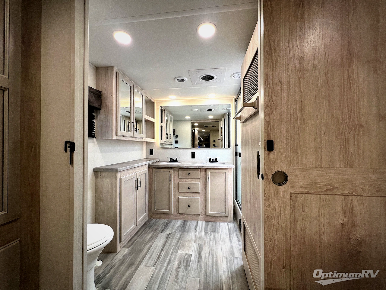 2024 Forest River Sandpiper Luxury 391FLRB Photo 46