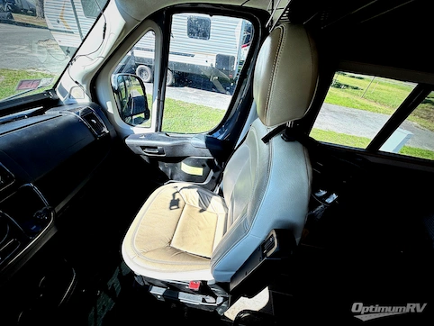 2020 Winnebago Travato 59KL RV Photo 3