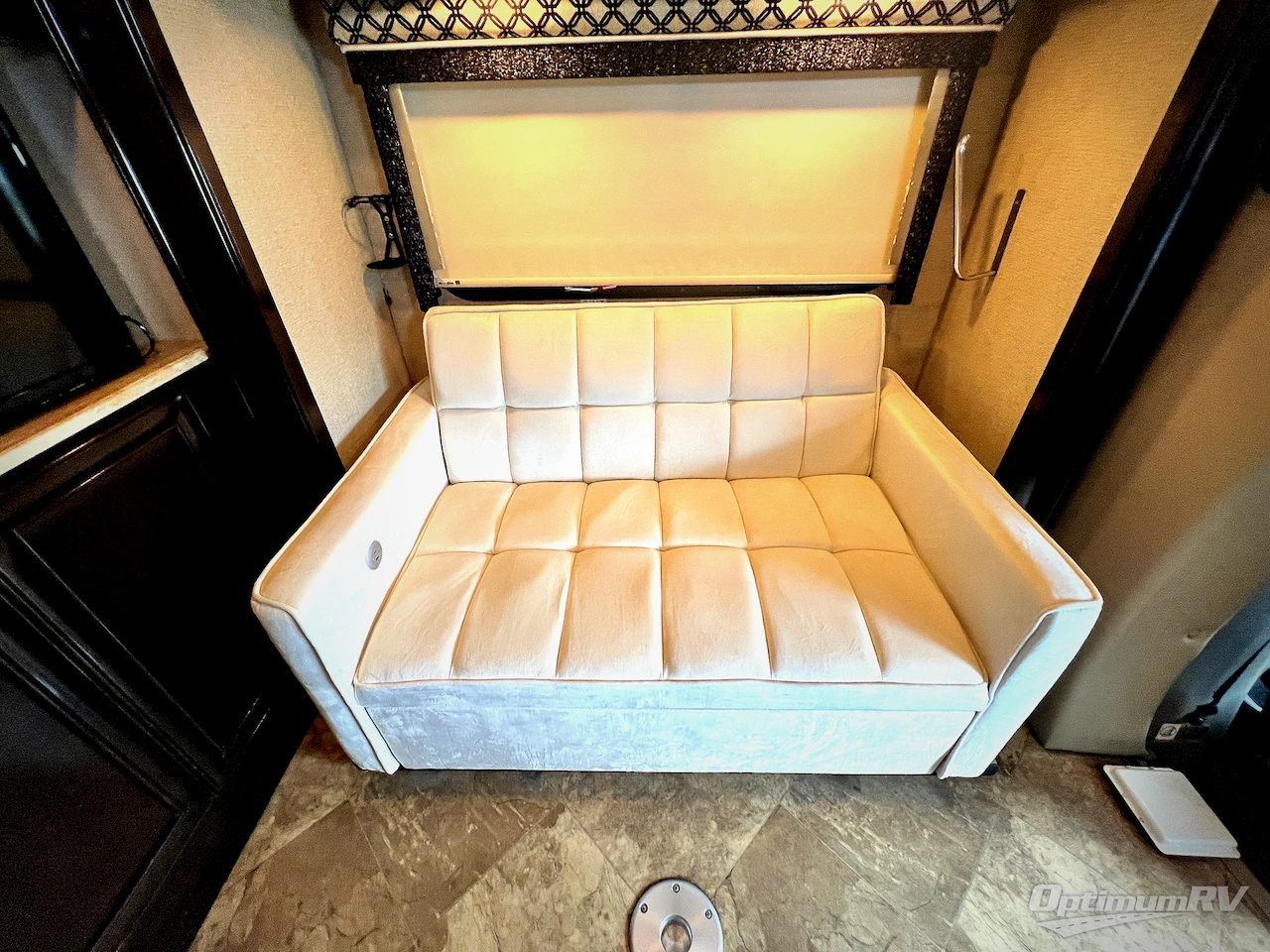 2017 Thor Siesta Sprinter 24SR Photo 13
